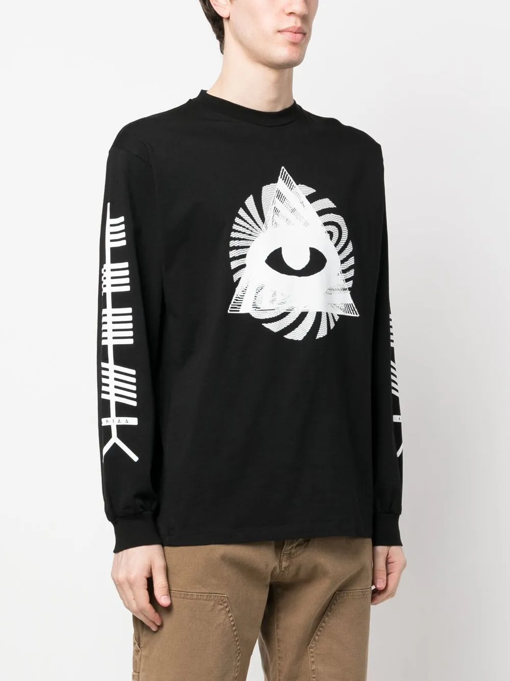 GRAPHIC-PRINT LONG-SLEEVE T-SHIRT