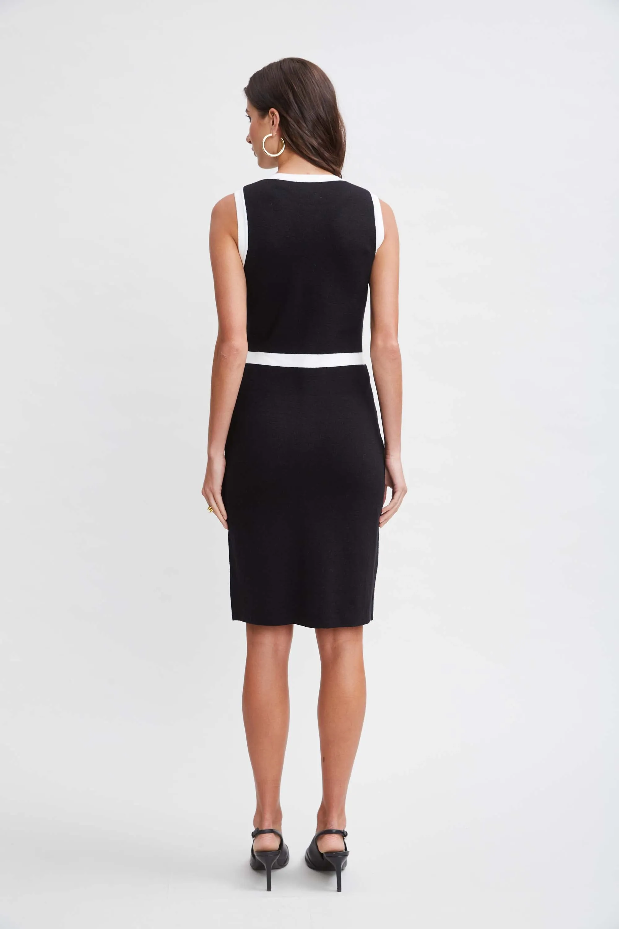 T-Tahari Sleeveless Button Sweater Dress